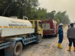 tim gabungan water canon brimob padamkan karhutla kebun karet